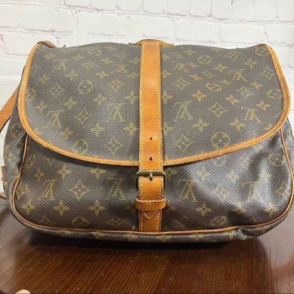 LOUIS VUITTON Monogram Saumur 35 Cross body bag Vintage 1990 Made in France GUC - Picture 2 of 14